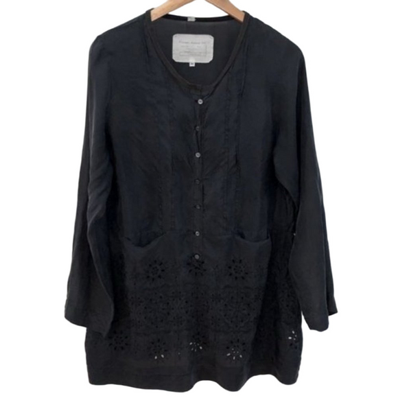 Vintage Johnny Was Tops - Vintage Johnny Was 100% Silk Black Button Tunic Top